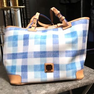 Dooney & Bourke